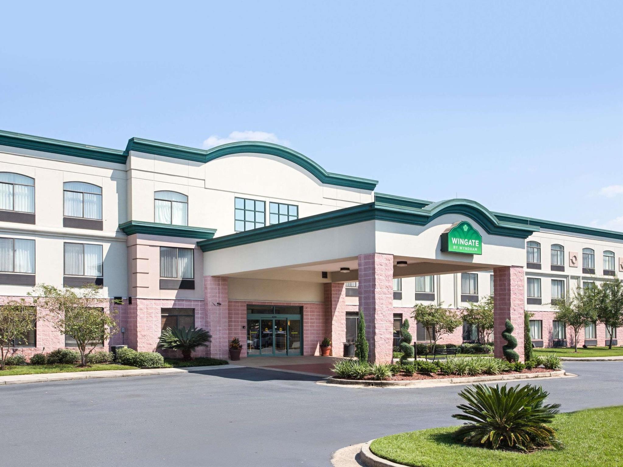 Holiday Inn Express & Suites - Mobile - I-65 By Ihg Екстериор снимка