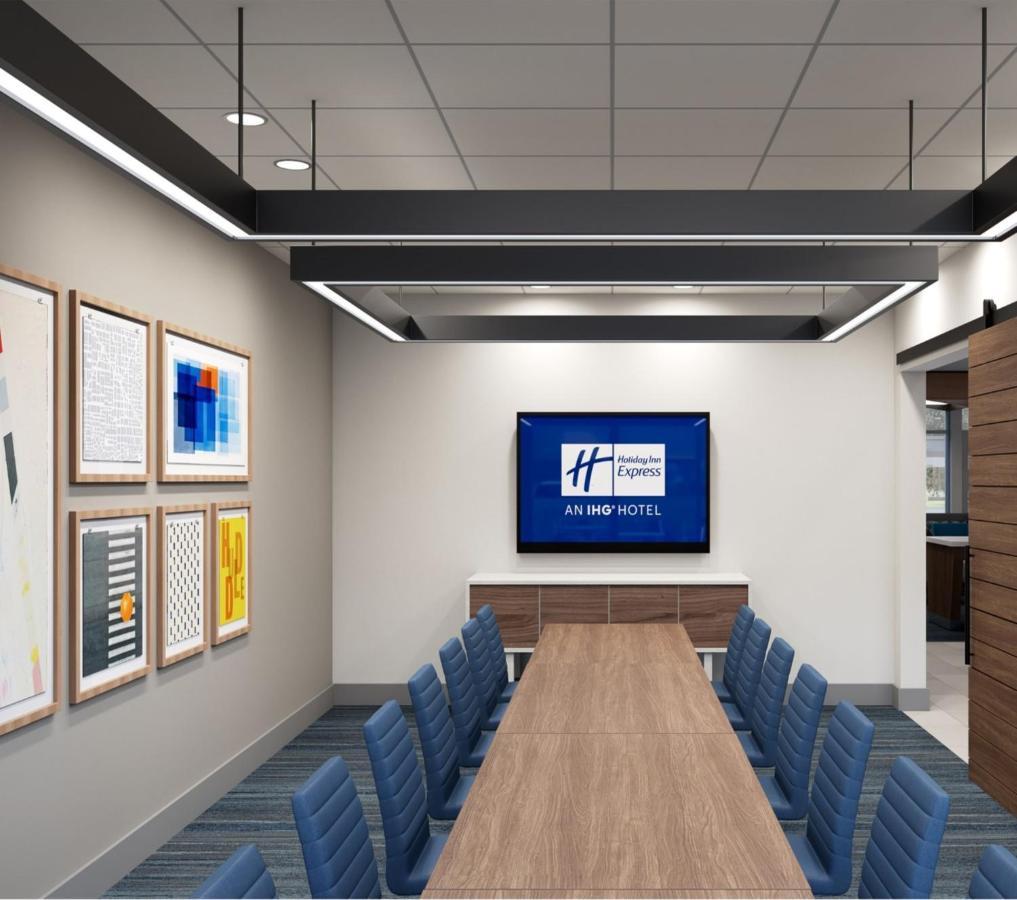 Holiday Inn Express & Suites - Mobile - I-65 By Ihg Екстериор снимка