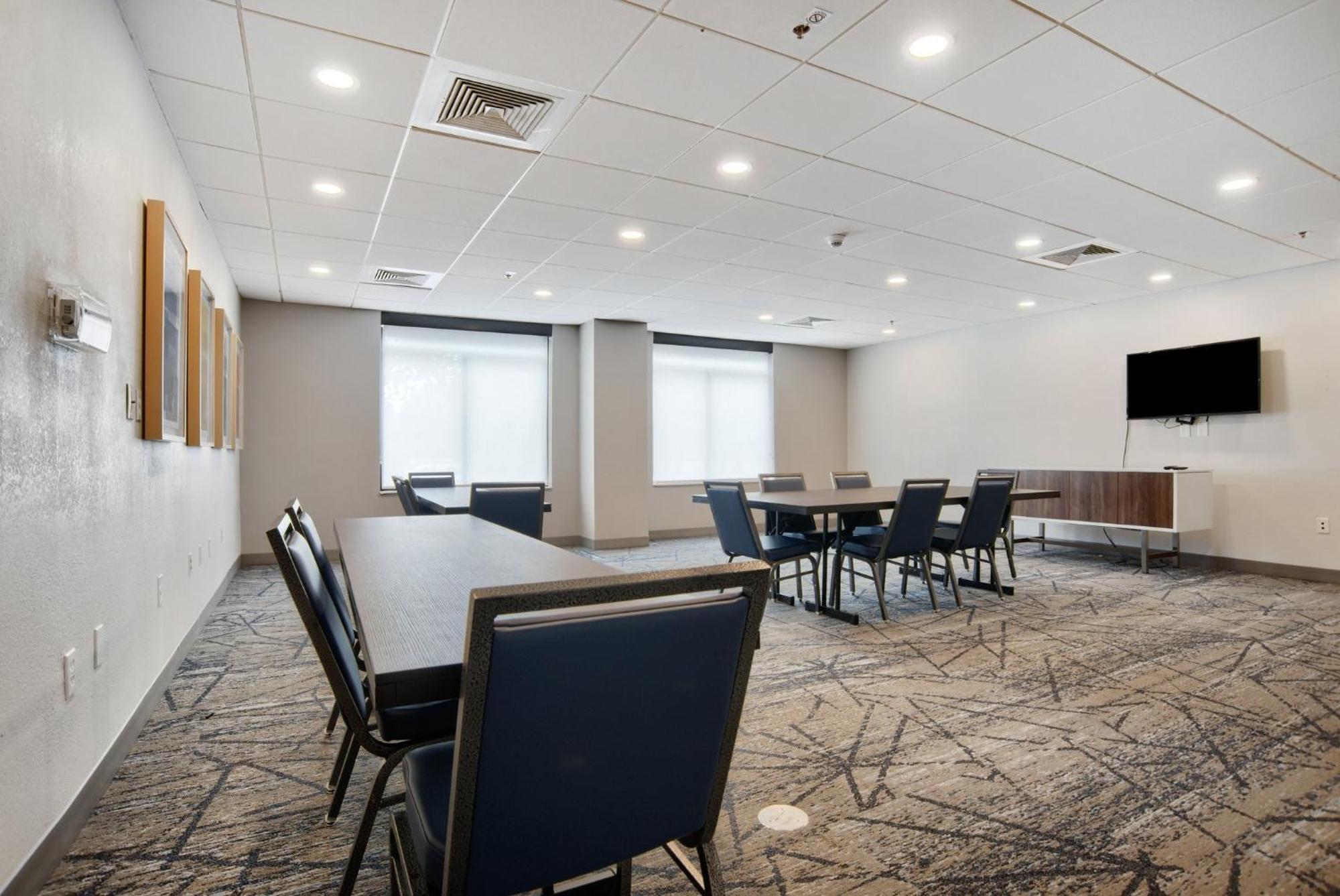 Holiday Inn Express & Suites - Mobile - I-65 By Ihg Екстериор снимка